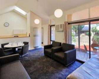 Executive Hideaway - Benalla