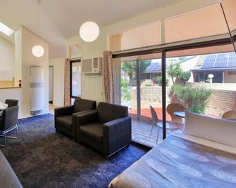 Executive Hideaway - Benalla