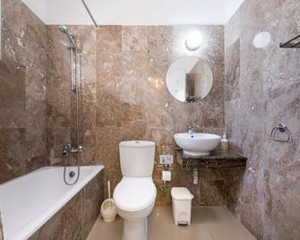 Anais Bay Hotel - Protaras - Bathroom