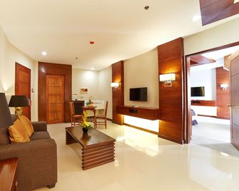 Cebu White Sands Resort and Spa - Cebu City