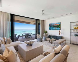 Beachfront 3 bedroom Luxury Residence - Nasáu