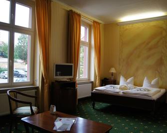 Hotel Harmonie - Waren - Schlafzimmer