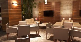 Casa Inn Premium Hotel Queretaro - Querétaro - Lounge