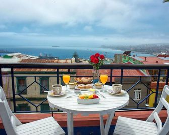 Hotel Casa Somerscales - Valparaíso - Balcony