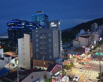 Okpo Business Hotel - Geoje - Outdoor view