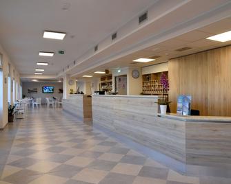 Nuovo Albergo Operai - Monfalcone - Front desk