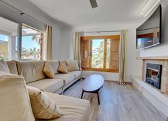 Villa Maravillas 2 by Slow Villas - S'Arenal - Living room