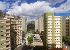 Amplo Apartamento com Três Dormitórios, Próximo a Avenida Paulista e Metrô Brigadeiro - Civita 4 - Sao Paulo - Building
