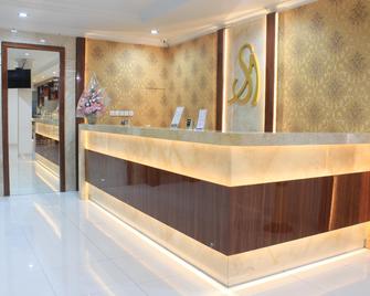 Salam Asri Hotel - Kudus - Front desk