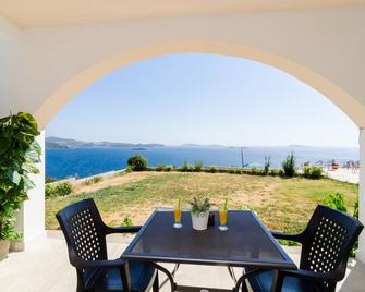 Arba Seaview Residences Apartments - Mlini - Uteplats