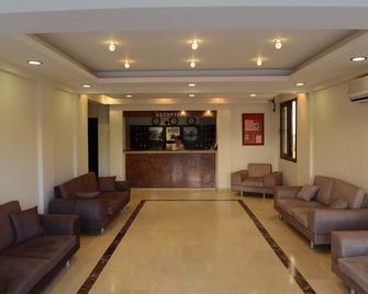 Ado Beach Hotel - Turgutreis - Front desk