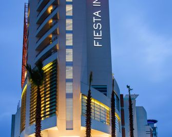 Fiesta Inn Puebla Las Animas - Puebla City - Building