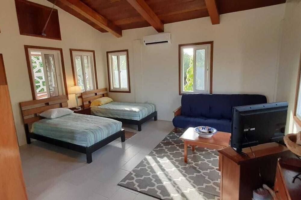 Belize Bay Estate - a 50 acre private estate on the Caribbean shore. - פונטה גורדה - חדר שינה