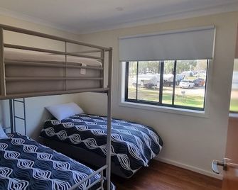 Wedderburn Caravan Park - Wedderburn - Habitación