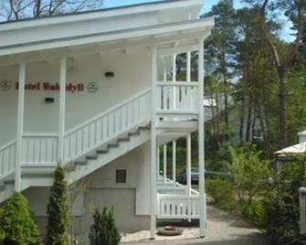 Hotel Waldidyll - Ostseebad Baabe - Building