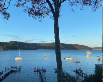 Island Paradise - Private Waterfront Retreat - Avalon - Outdoor view