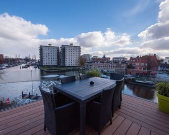 Flonk Hotel Groningen Centre, BW Signature Collection - Groningen - Balcony