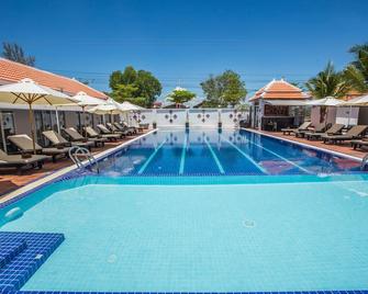 Good Time Resort - Krong Preah Sihanouk - Pool
