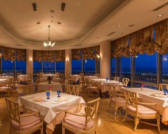 La Classe De Cienega - Yugawara - Restaurante
