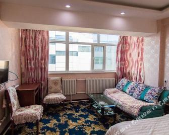 Hulunbuir Weifa Inn - Hulunbuir - Вітальня