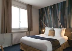 The Originals City, Hôtel Dau Ly, Lyon Est (Inter-Hotel) - Bron - Bedroom
