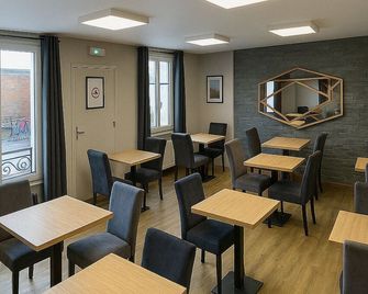 Logis Hôtel du Cirque Troyes centre historique - Troyes - Restaurante