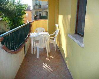 Residence Mediterraneo - Agenzia Cocal - Caorle - Parveke