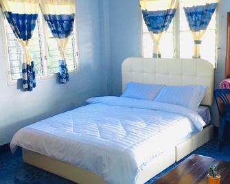 Baan Pak Pond Tanom is the nice accommodation in Chom Tong city with facilities - Chom Thong - Bedroom