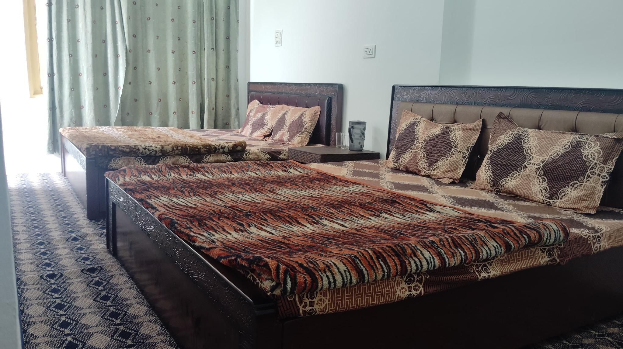 Hotel city way - Srinagar - Slaapkamer
