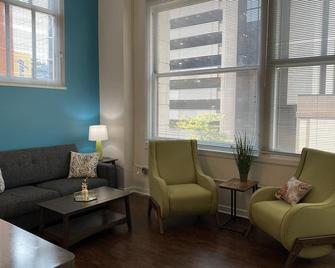 Chic Urban Studio+King Bed+Convention Center - Indianapolis - Living room