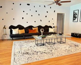 Cool Water Vibes - Greatwood - Living room