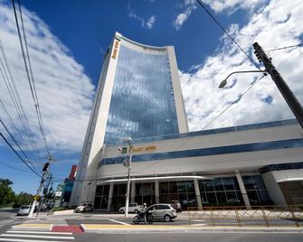 Quality Hotel Vitoria - Vitória - Building