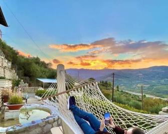 Stone Maisonettes - Aígio - Balkon