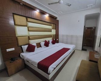 Hotel New Blue Sapphire Katra - Katra - Habitación
