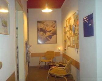 Domotel Pension - Halle - Sala de estar