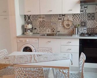 New Aurispa - Noto - Cocina