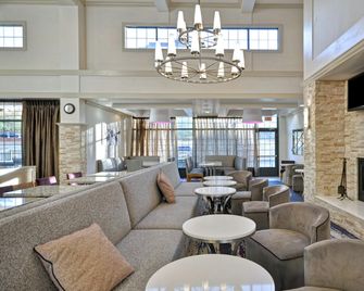 Homewood Suites by Hilton Boston - Peabody - Peabody - Area lounge