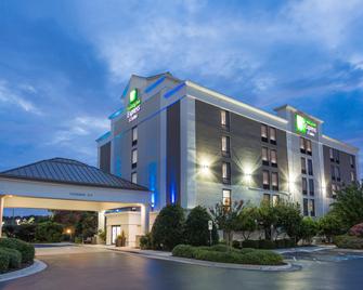 Holiday Inn Express Hotel & Suites Wilmington-University Ctr, An IHG Hotel - Wilmington - Building