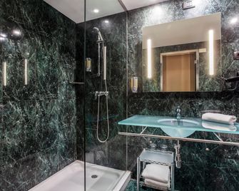 B&b Hotel Granada Estación - גרנדה - חדר רחצה