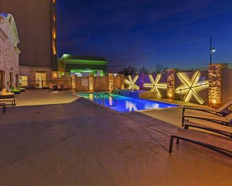 Holiday Inn Express Frisco Legacy Park Area By IHG - Frisco - Svømmebasseng