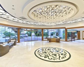 تورونك ريزورت - تورونك - ردهة