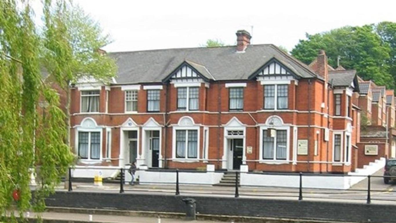 Central Hotel