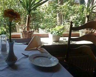 Hotel Vom Land Zum Meer - Jork - Restaurant