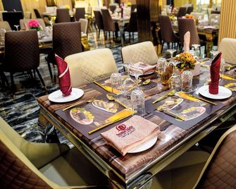 Immaculate Royal International Hotel Owerri, - Owerri - Restaurante