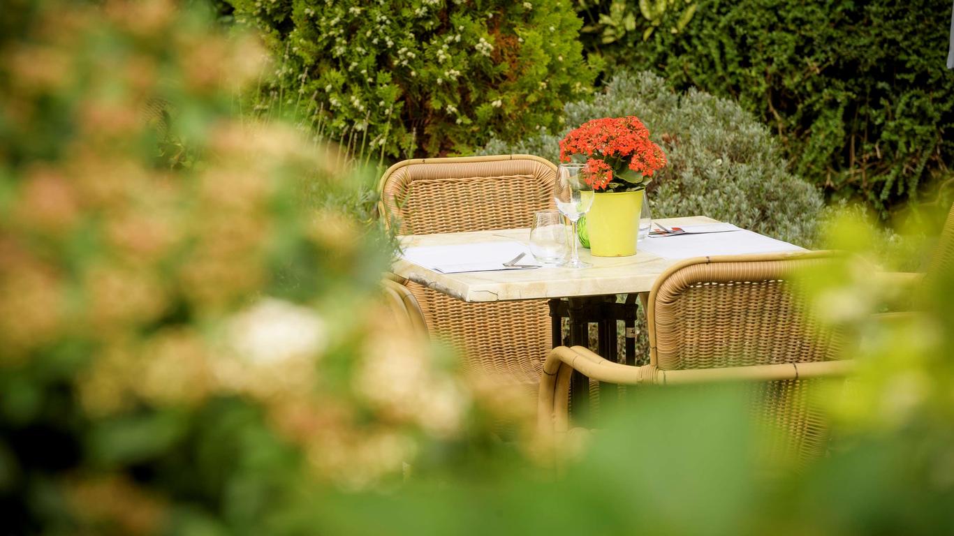 فندق ومطعم كامبانيلي روتردام أوست