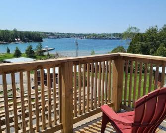 Tobermory Resort Inn & Suites - Tobermory - Balcony