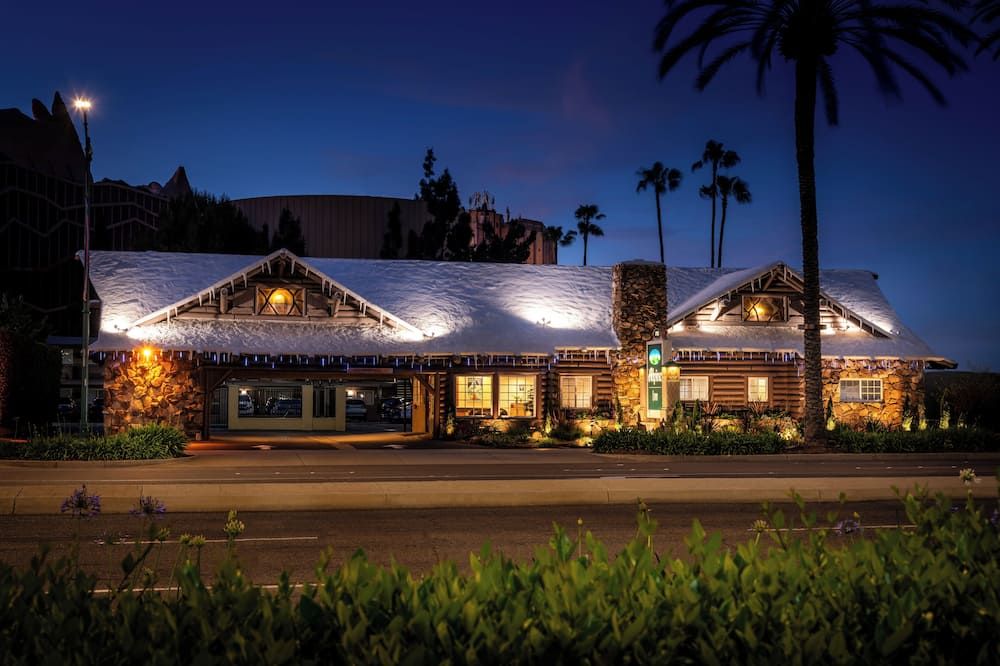 Alpine Inn near Convention Center and the Park