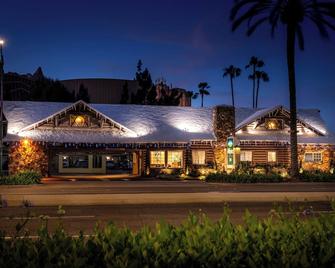 Alpine Inn near Convention Center and the Park - Anaheim - Building