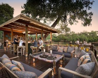 RETURNAfrica Pafuri Camp - Mutale - Bar