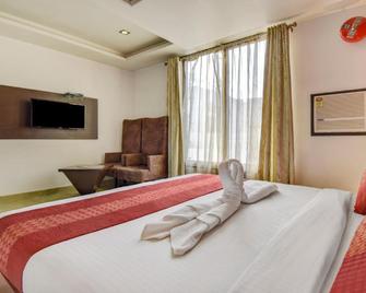 Hotel Raya Inn - Jaipur - Bedroom